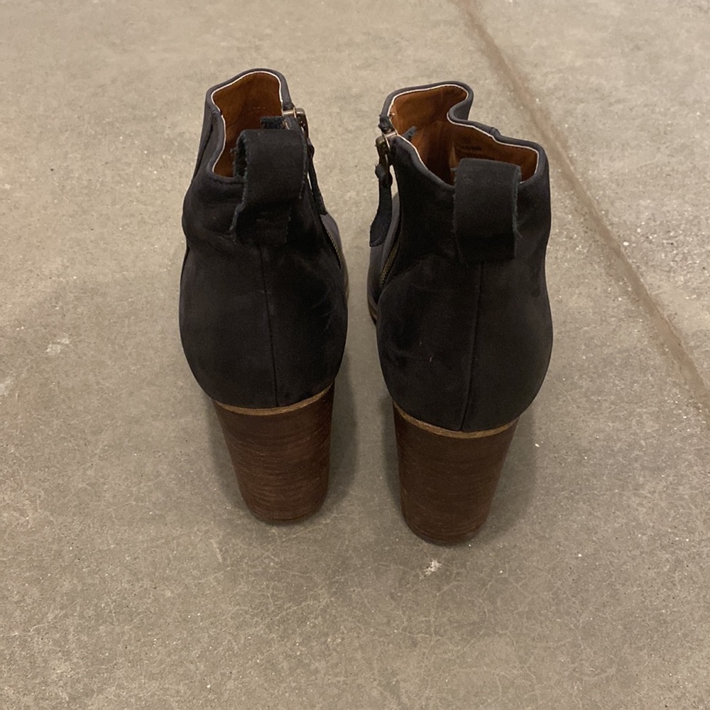 Black BP Ankle boots with heel - Picture 3 of 3